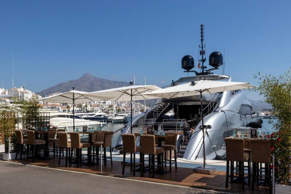 Puerto Banus Second Line, Luxury Apartement マルベーリャ エクステリア 写真